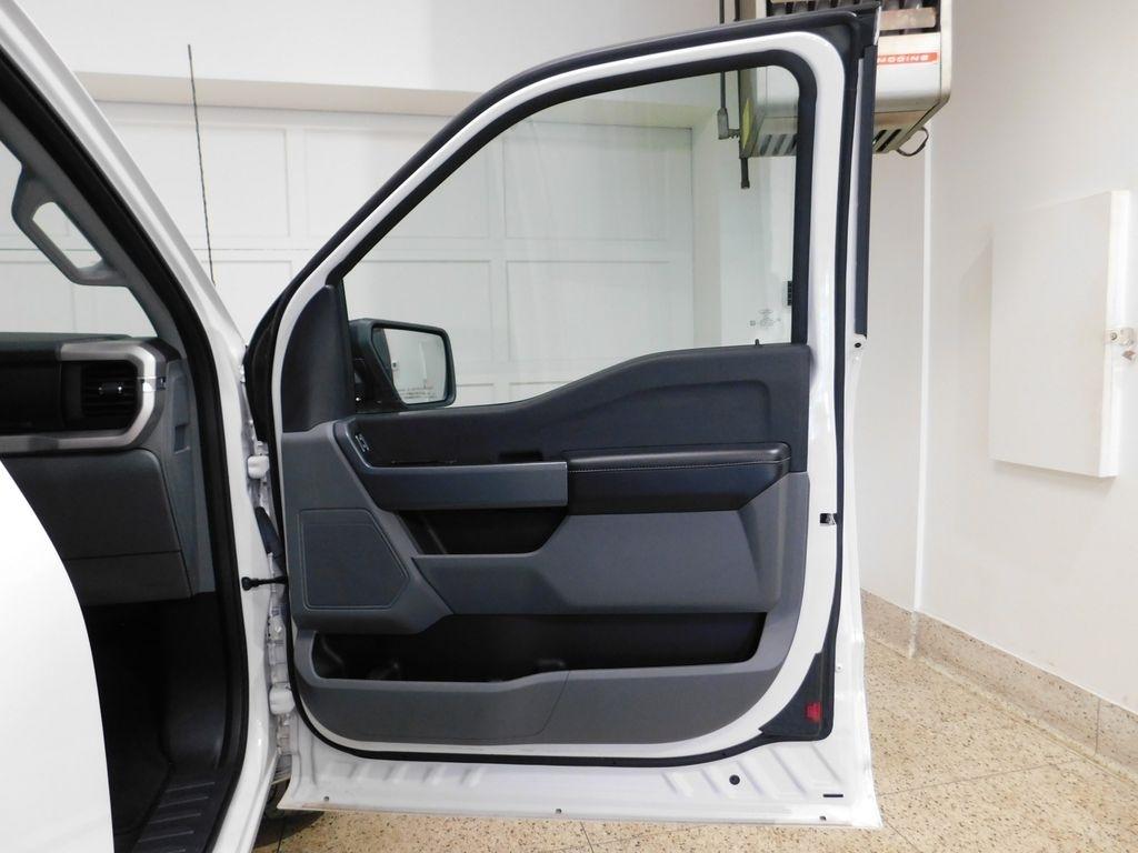 Ford F-150 XLT SuperCab 8-ft. Bed 4WD 2023