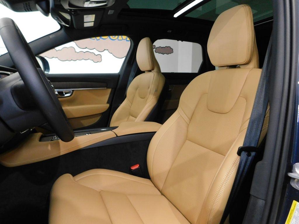 Volvo V90 Cross Country B6 Ultra 2026