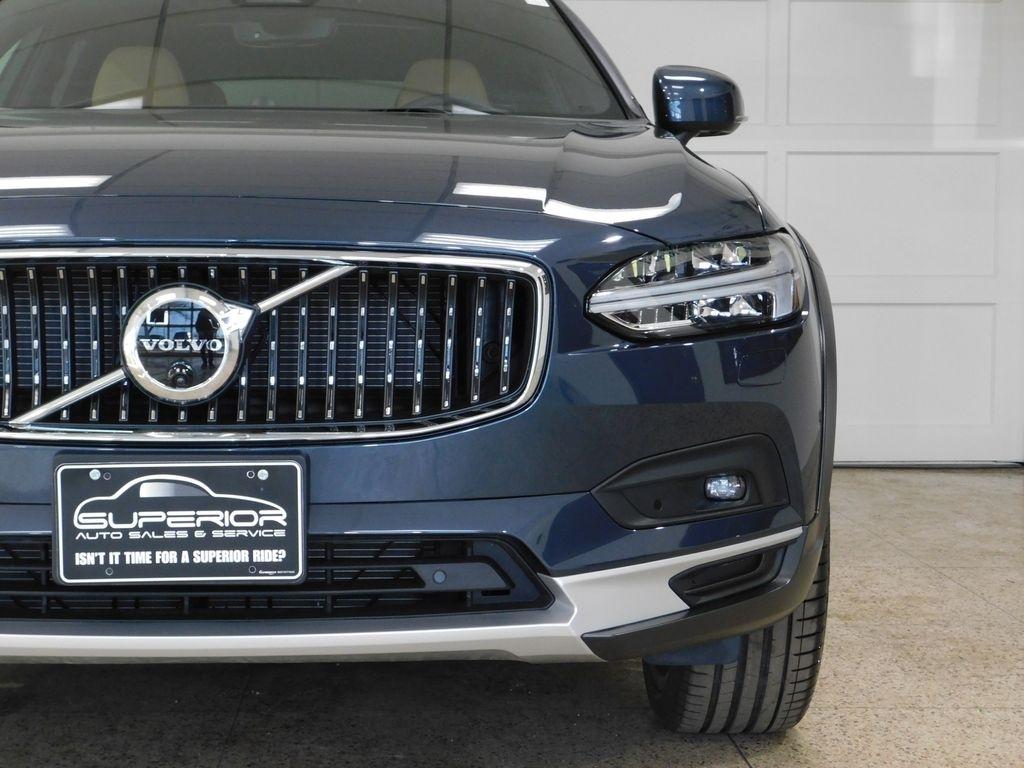 Volvo V90 Cross Country B6 Ultra 2026