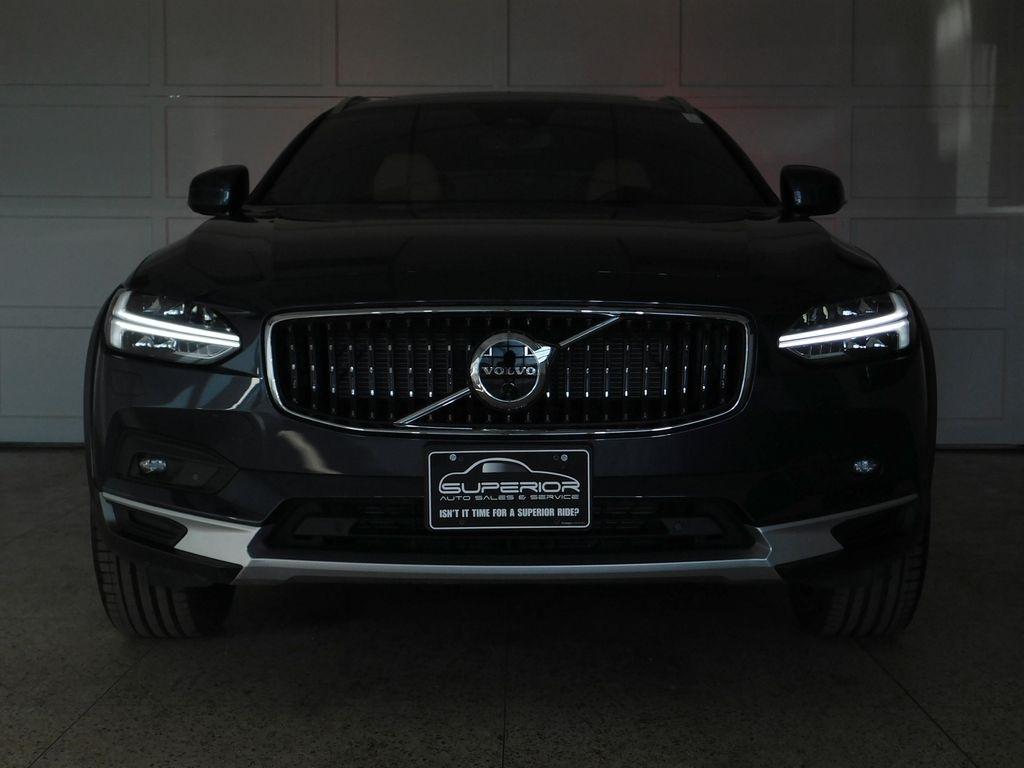 Volvo V90 Cross Country B6 Ultra 2026