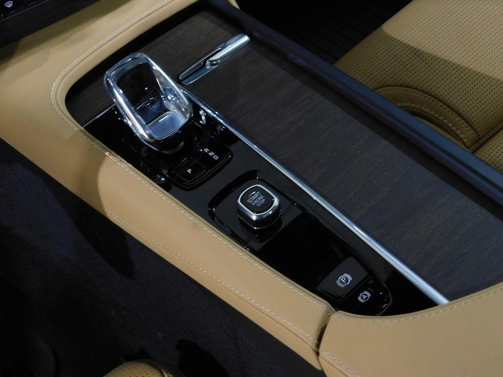 Volvo V90 Cross Country B6 Ultra 2026