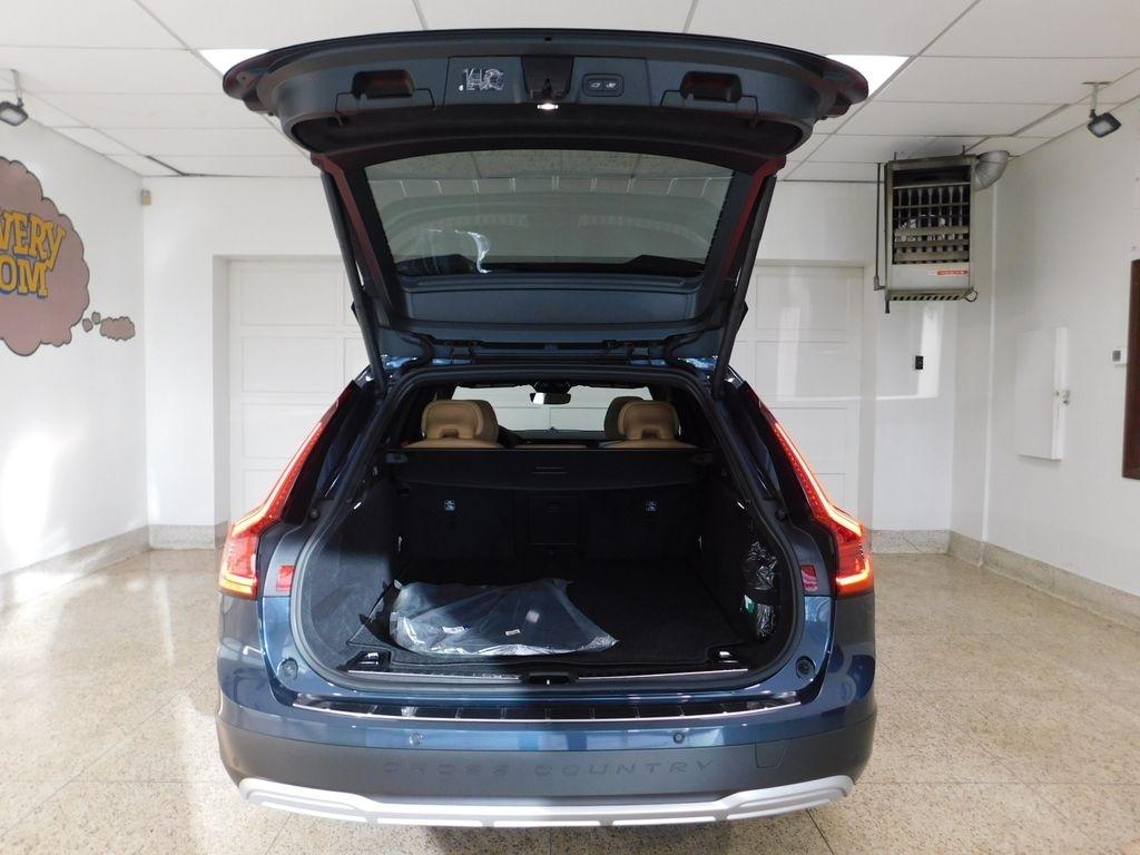 Volvo V90 Cross Country B6 Ultra 2026