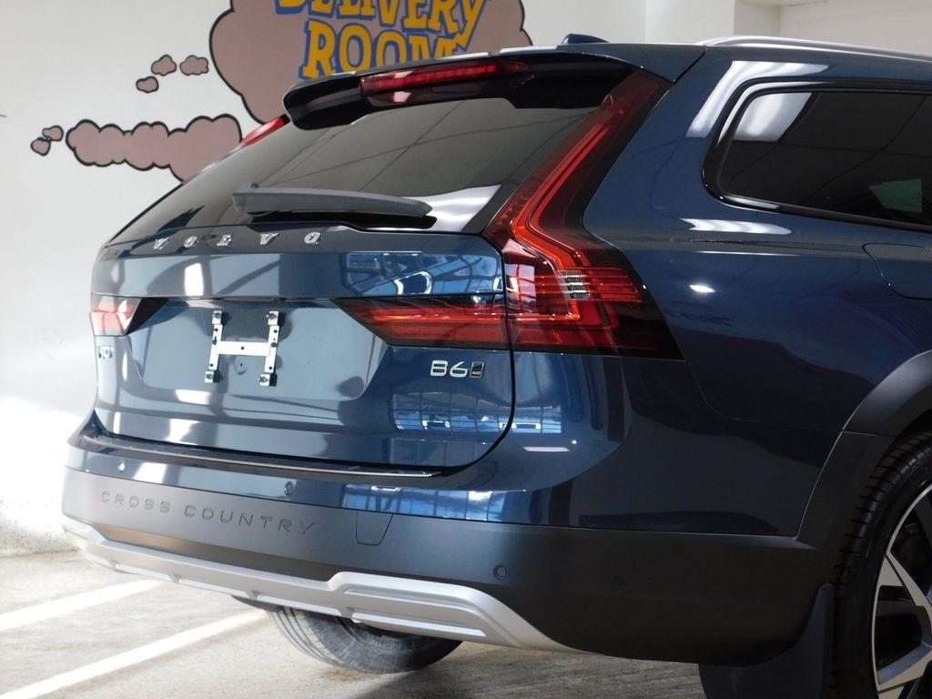 Volvo V90 Cross Country B6 Ultra 2026