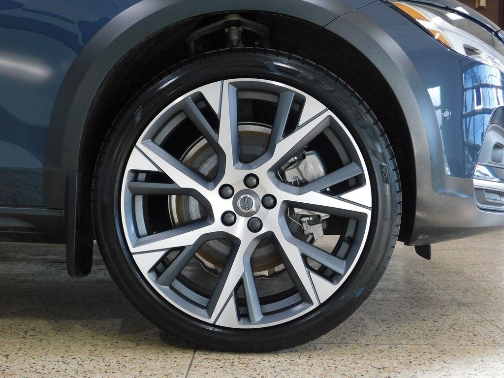 Volvo V90 Cross Country B6 Ultra 2026