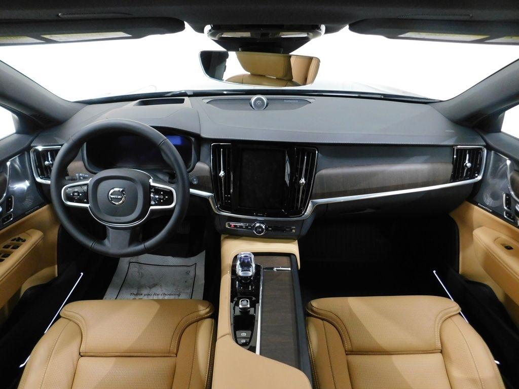 Volvo V90 Cross Country B6 Ultra 2026