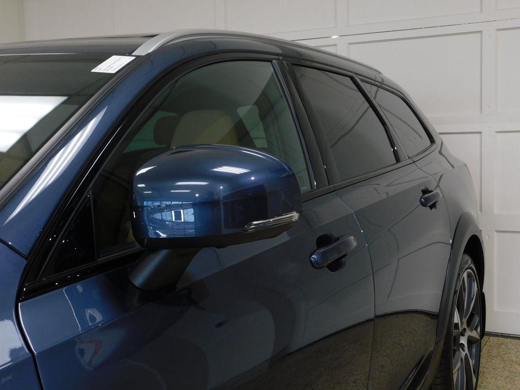 Volvo V90 Cross Country B6 Ultra 2026