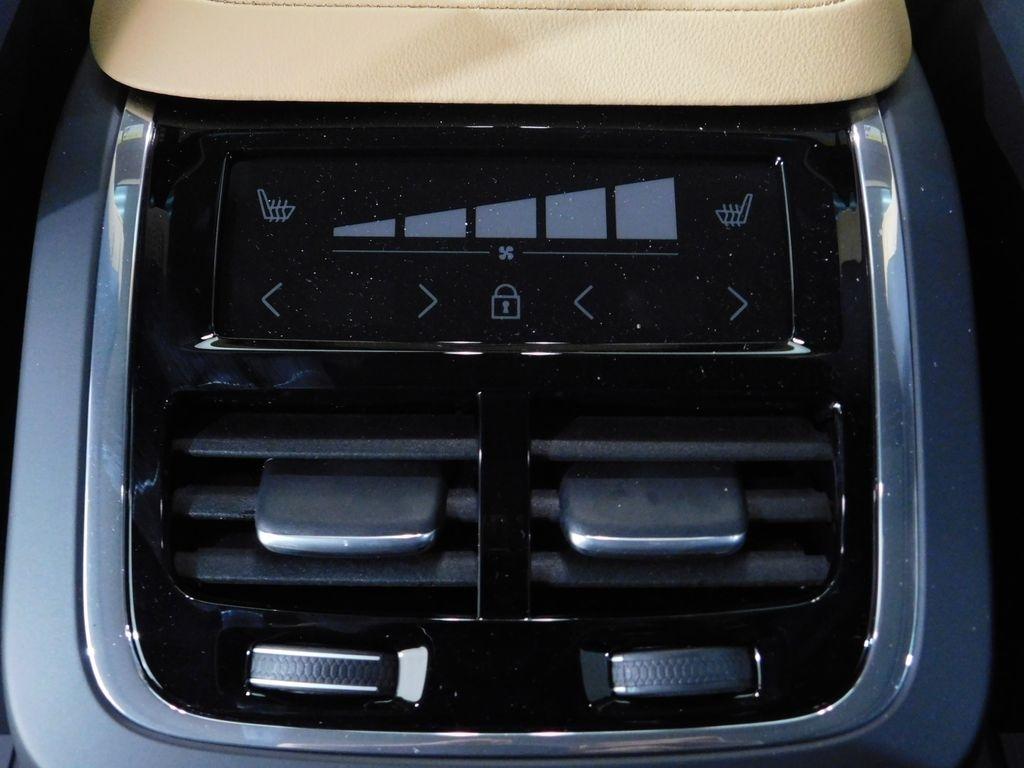 Volvo V90 Cross Country B6 Ultra 2026