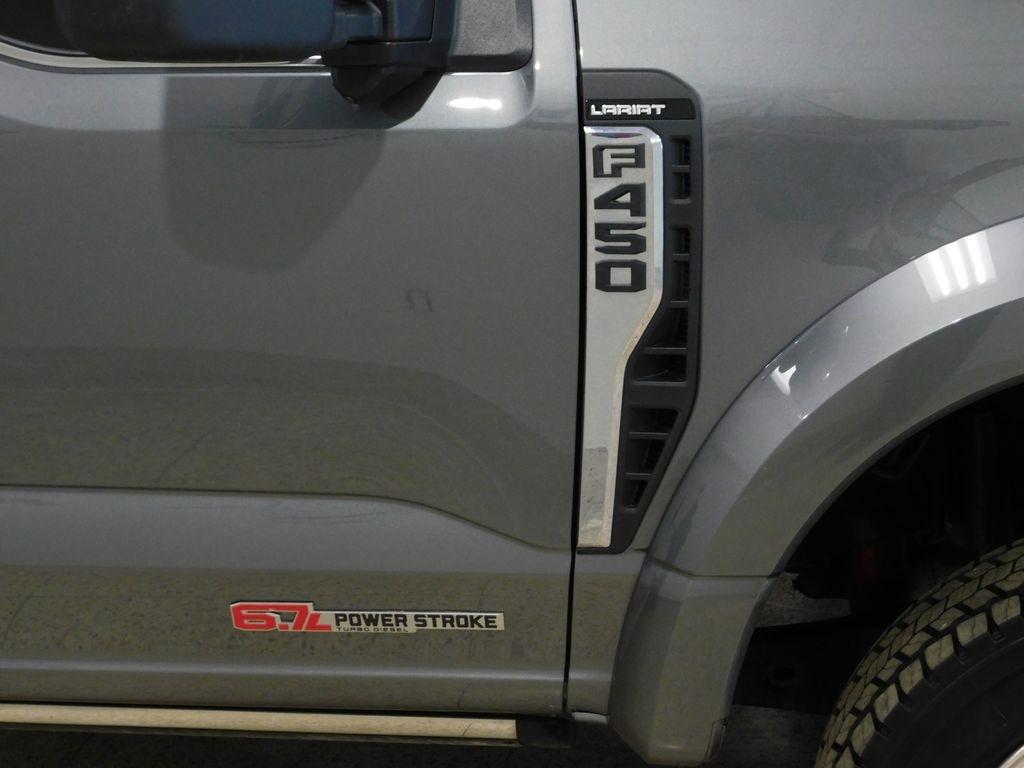 Ford F-450 SD King Ranch Crew Cab DRW 4WD 2024