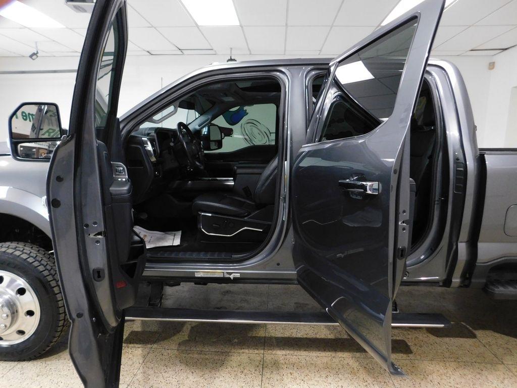 Ford F-450 SD King Ranch Crew Cab DRW 4WD 2024
