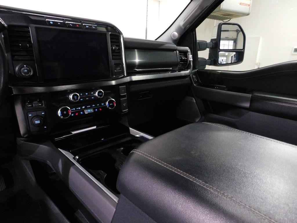 Ford F-450 SD King Ranch Crew Cab DRW 4WD 2024