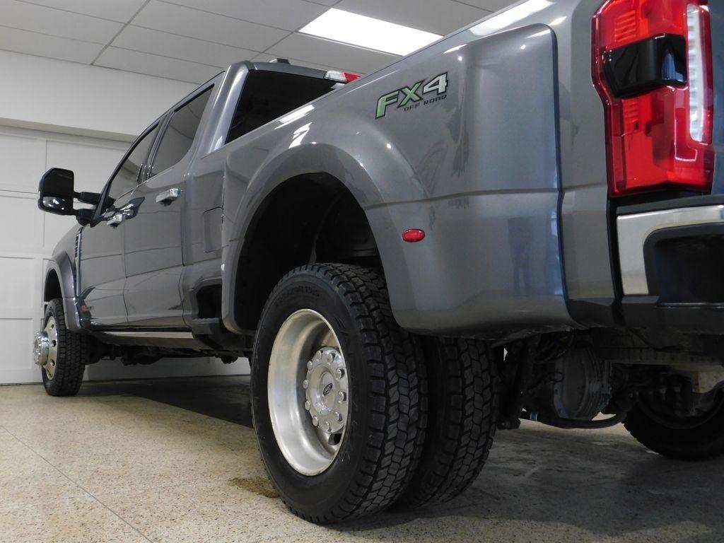Ford F-450 SD King Ranch Crew Cab DRW 4WD 2024