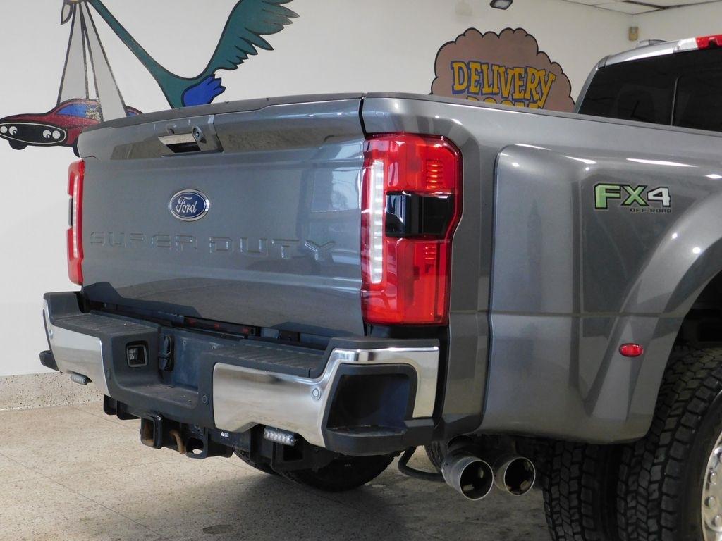 Ford F-450 SD King Ranch Crew Cab DRW 4WD 2024