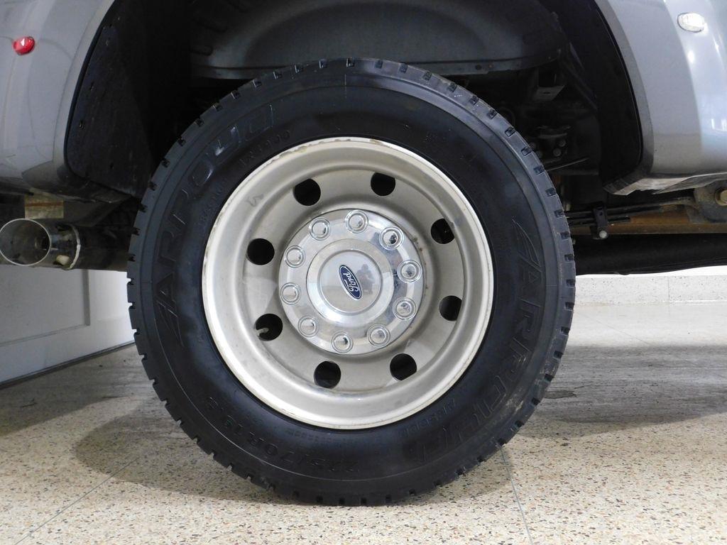 Ford F-450 SD King Ranch Crew Cab DRW 4WD 2024