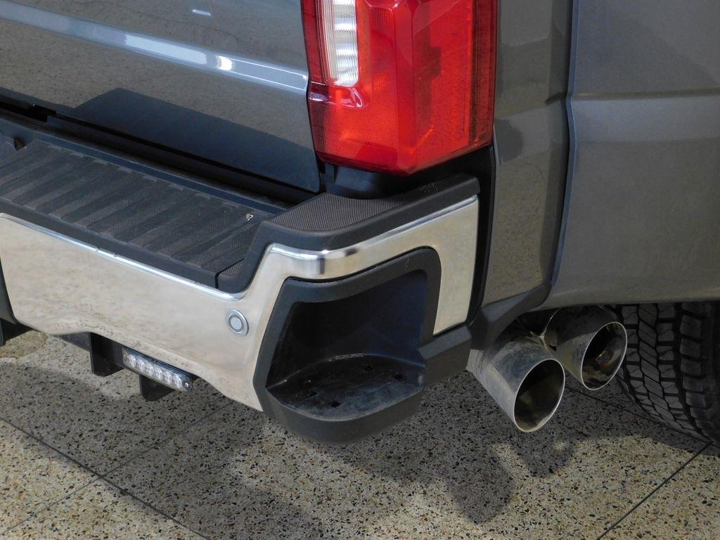 Ford F-450 SD King Ranch Crew Cab DRW 4WD 2024