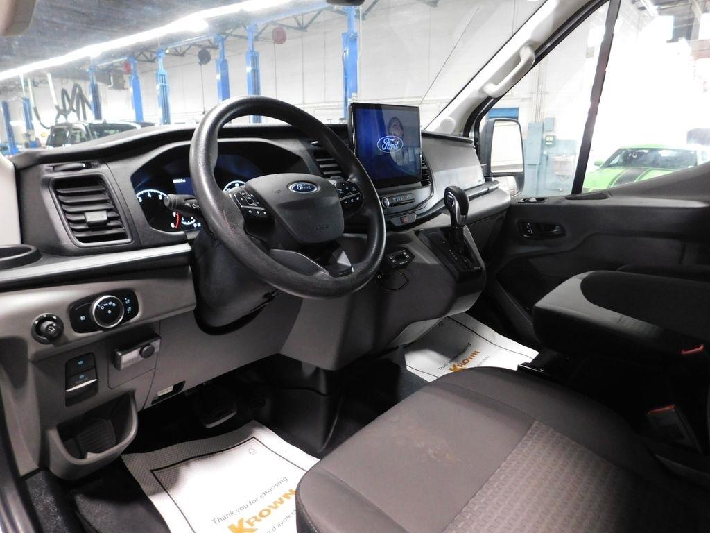 Ford Transit 250 Van High Roof w/Sliding Pass. 148-in. WB 2023