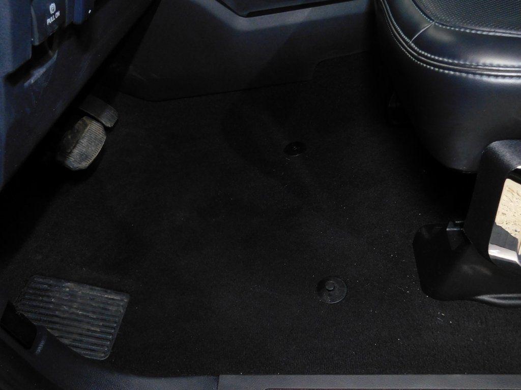 Ford F-250 SD Platinum Crew Cab 4WD 2025