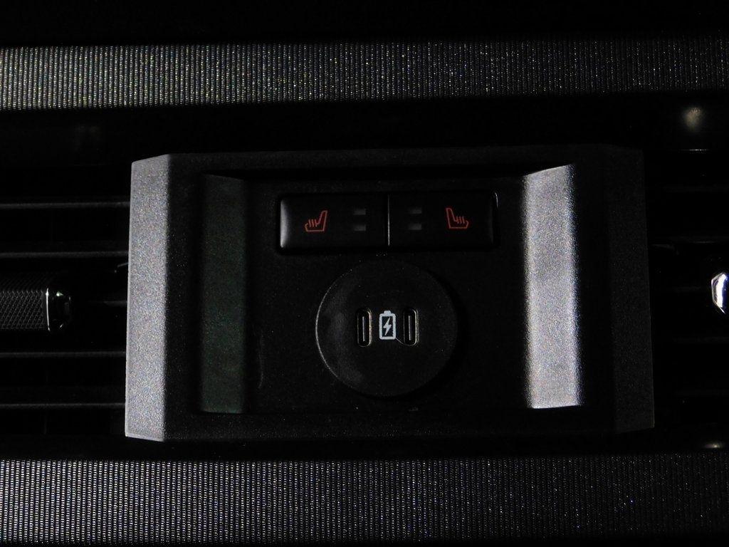 Ford F-250 SD Platinum Crew Cab 4WD 2025