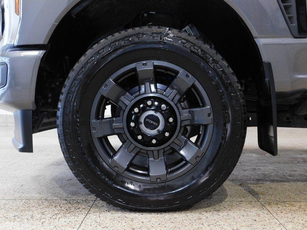 Ford F-250 SD Platinum Crew Cab 4WD 2025