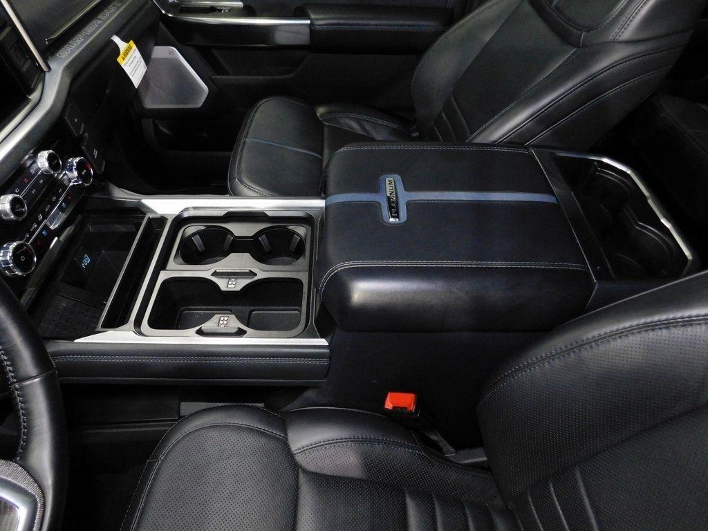 Ford F-250 SD Platinum Crew Cab 4WD 2025