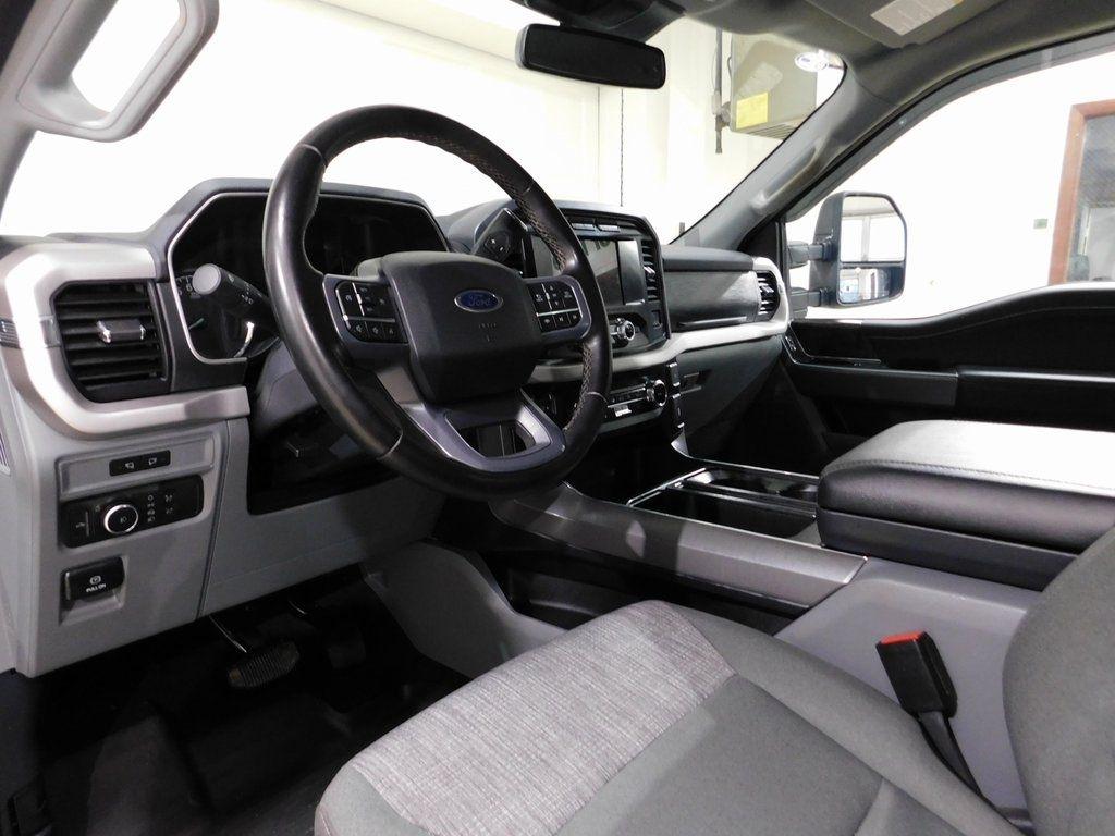 Ford F-150 XLT SuperCrew 5.5-ft. Bed 4WD 2023