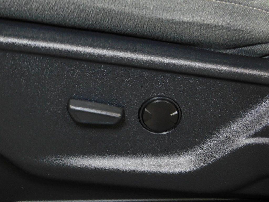 Ford F-150 XLT SuperCrew 5.5-ft. Bed 4WD 2023