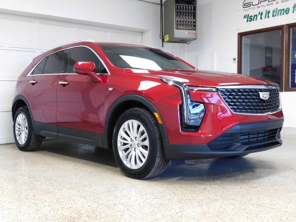 Cadillac XT4 Luxury AWD 2024