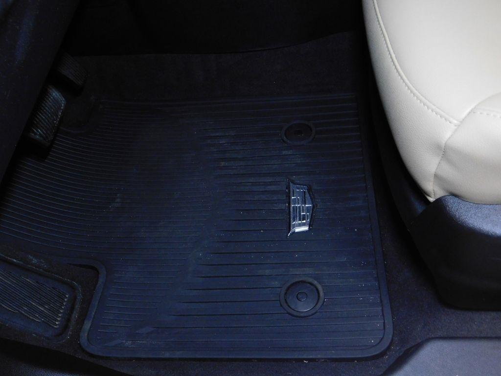 Cadillac XT4 Luxury AWD 2024