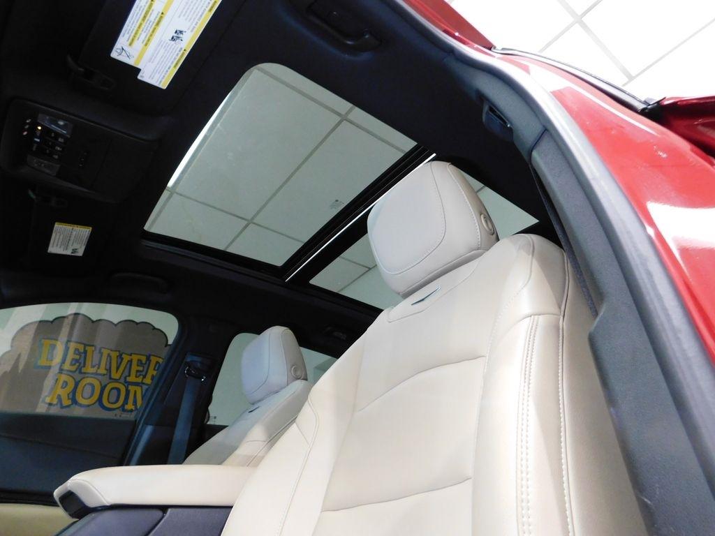 Cadillac XT4 Luxury AWD 2024