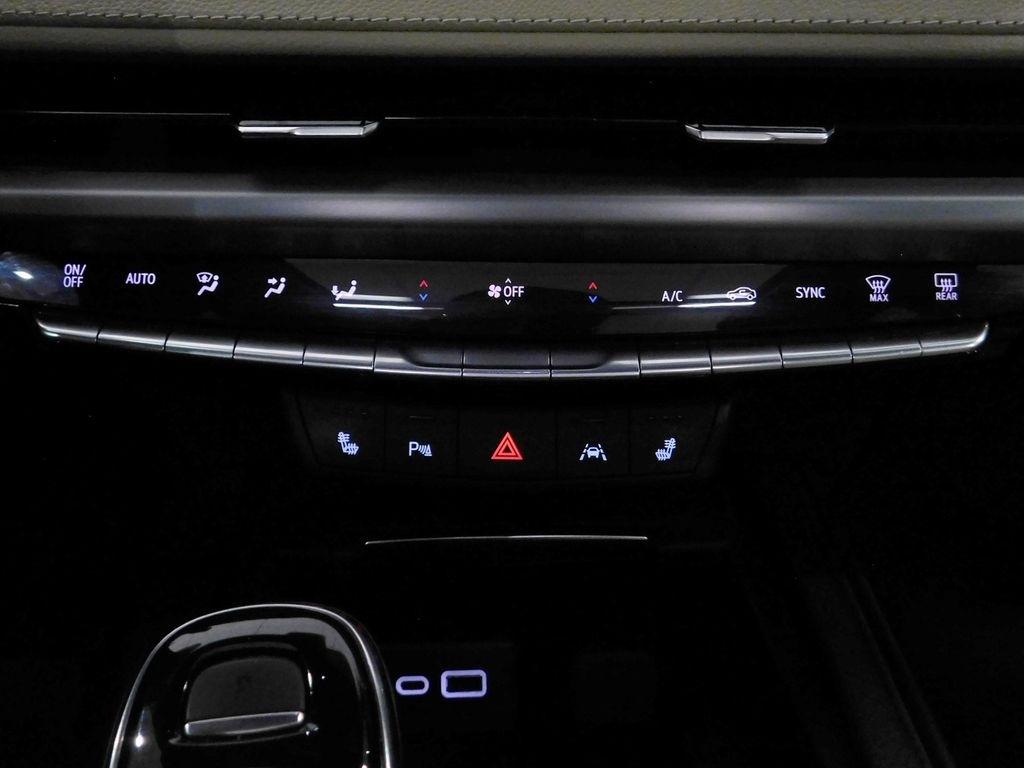 Cadillac XT4 Luxury AWD 2024