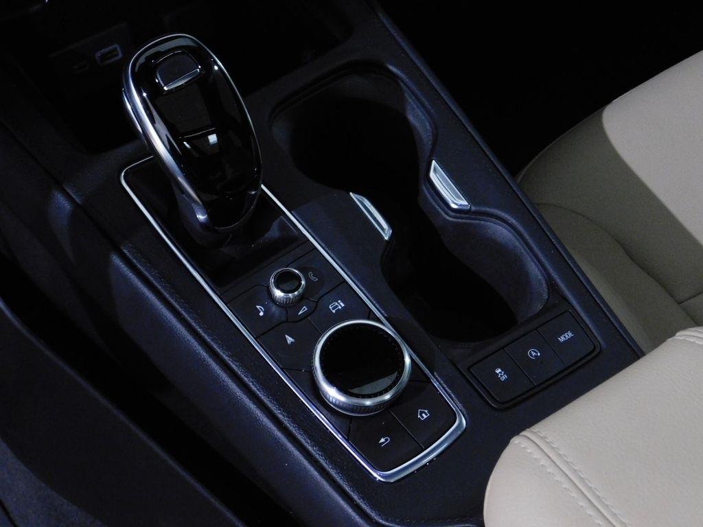 Cadillac XT4 Luxury AWD 2024