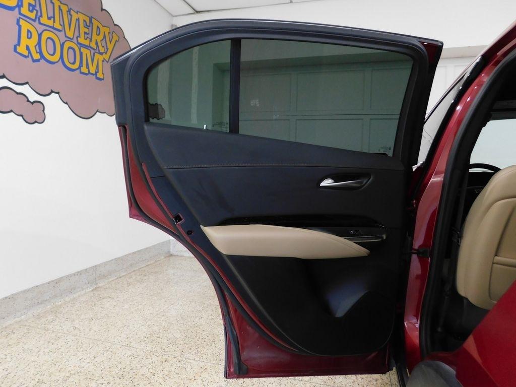 Cadillac XT4 Luxury AWD 2024