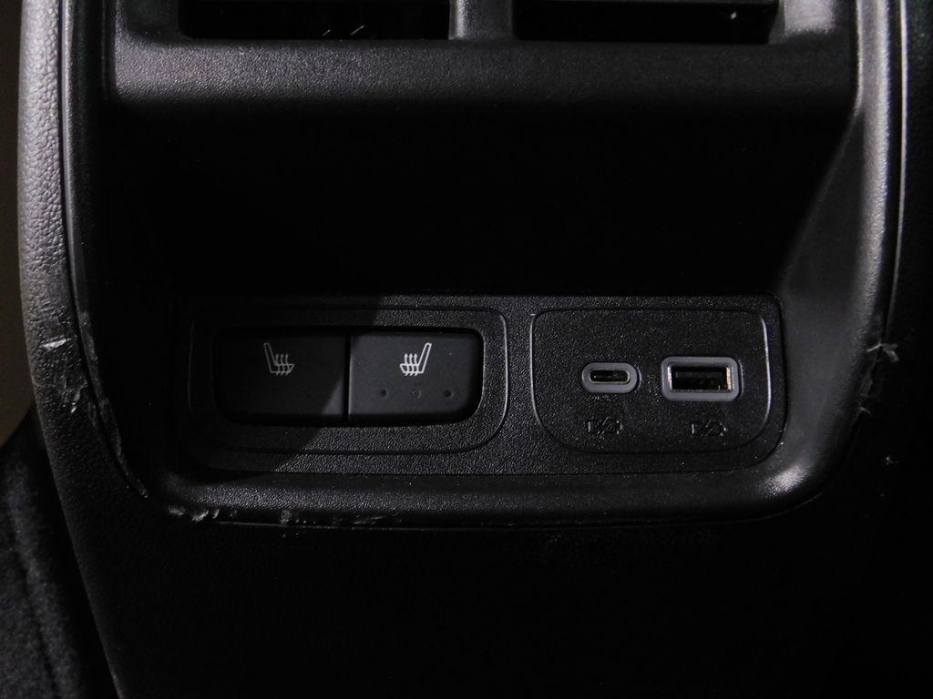 Cadillac XT4 Luxury AWD 2024