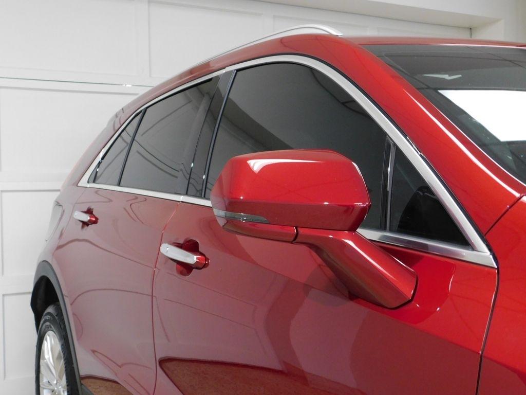 Cadillac XT4 Luxury AWD 2024