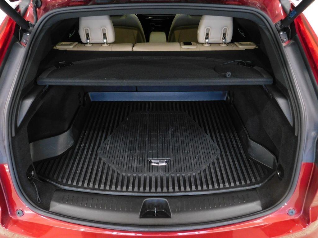 Cadillac XT4 Luxury AWD 2024