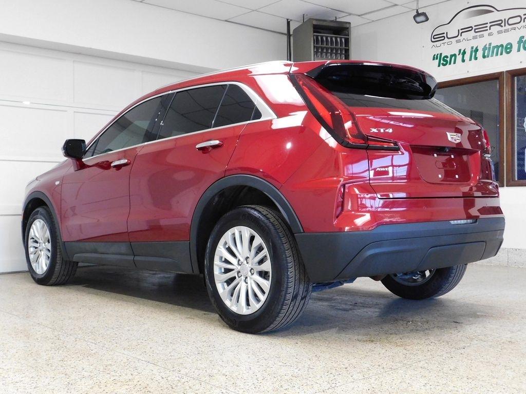 Cadillac XT4 Luxury AWD 2024