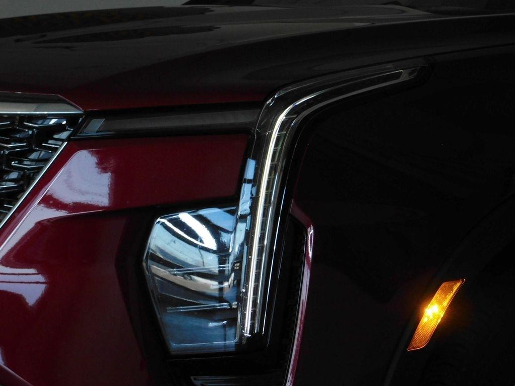 Cadillac XT4 Luxury AWD 2024