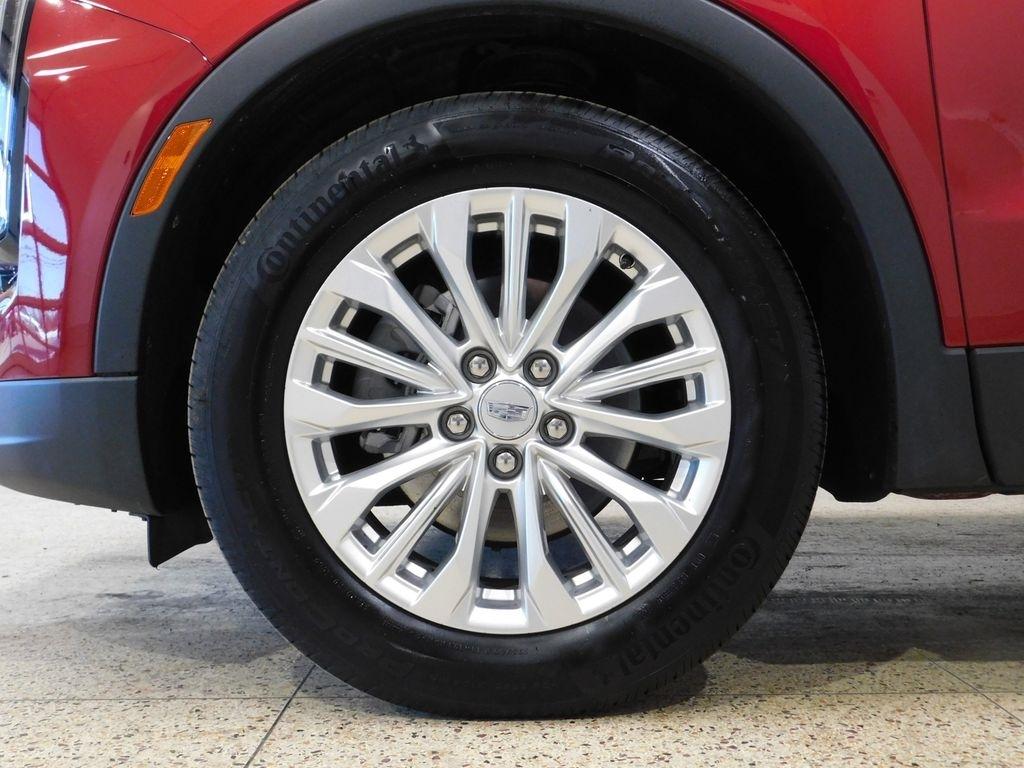 Cadillac XT4 Luxury AWD 2024