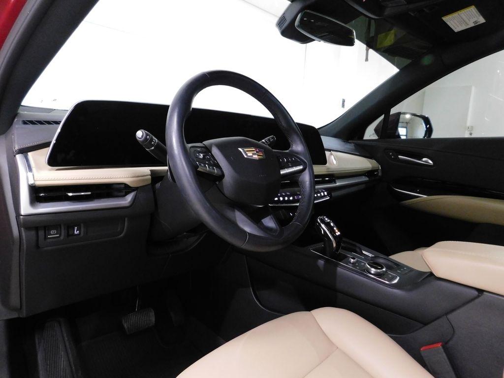 Cadillac XT4 Luxury AWD 2024