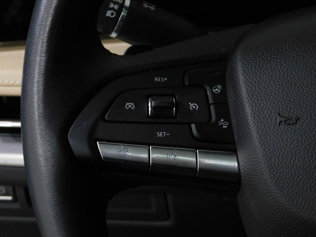 Cadillac XT4 Luxury AWD 2024