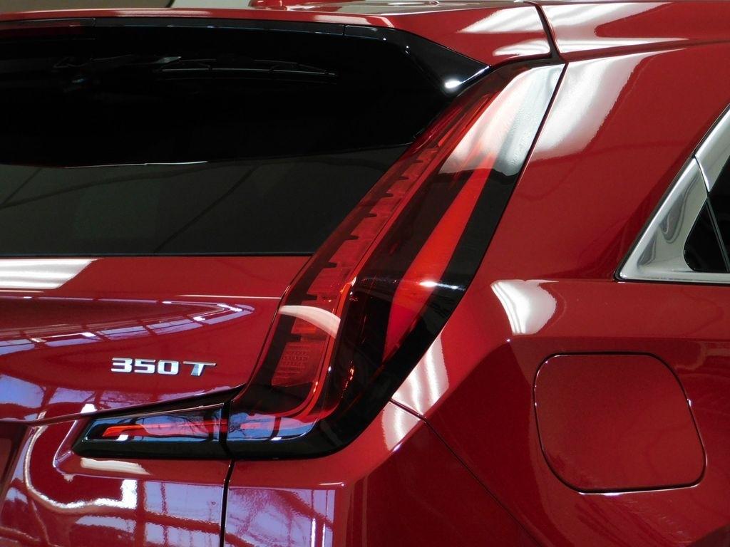 Cadillac XT4 Luxury AWD 2024