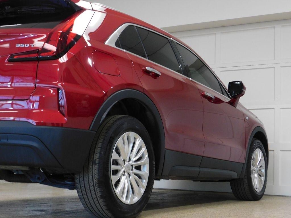 Cadillac XT4 Luxury AWD 2024