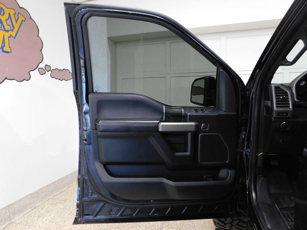 Ford F-150 Raptor SuperCrew 4WD 2018