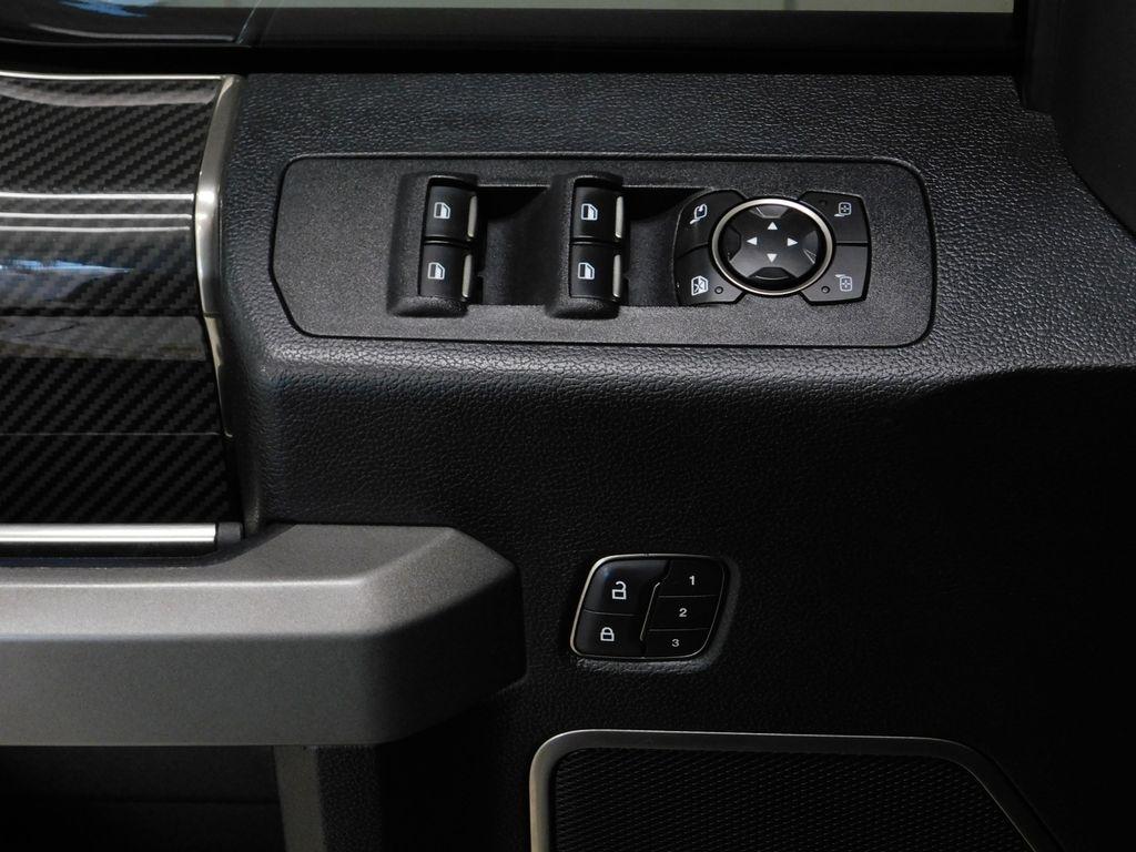 Ford F-150 Raptor SuperCrew 4WD 2018