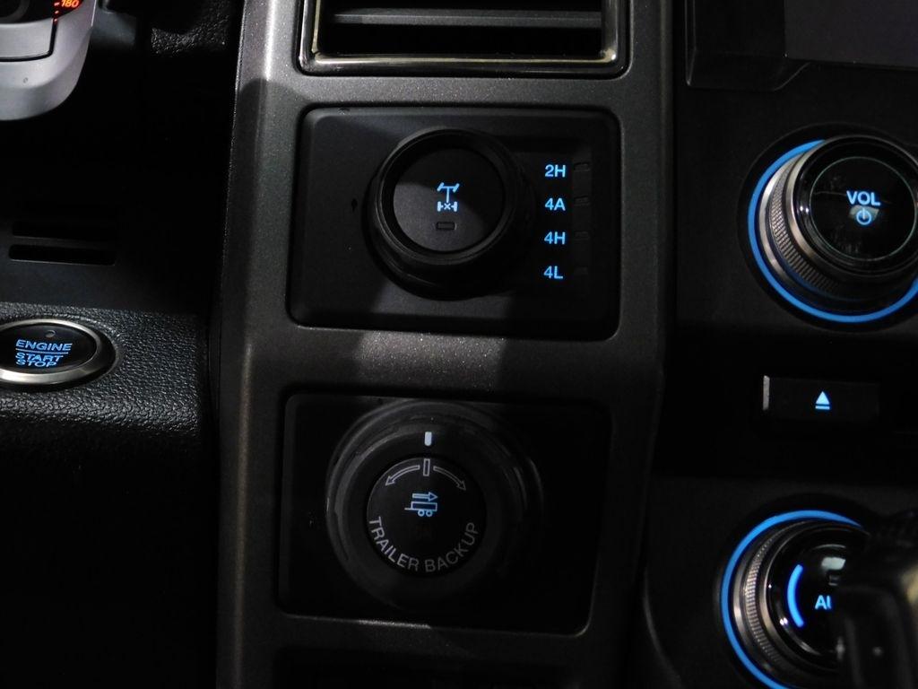 Ford F-150 Raptor SuperCrew 4WD 2018