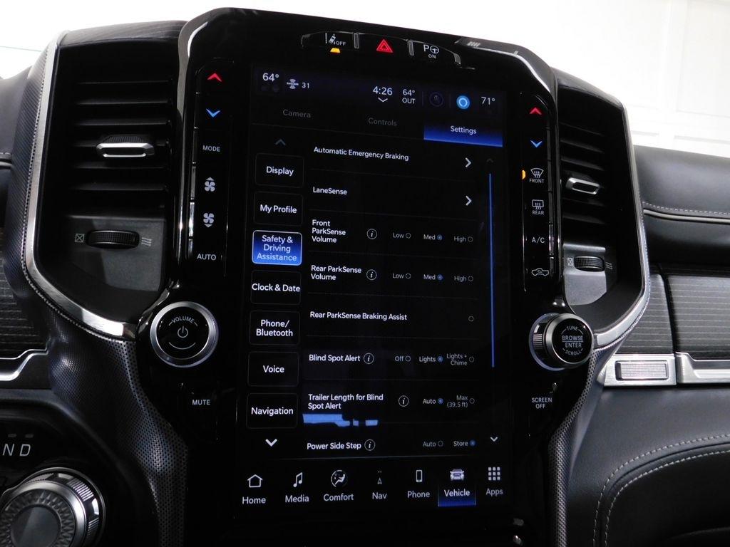 RAM 1500 Limited Crew Cab SWB 4WD 2022