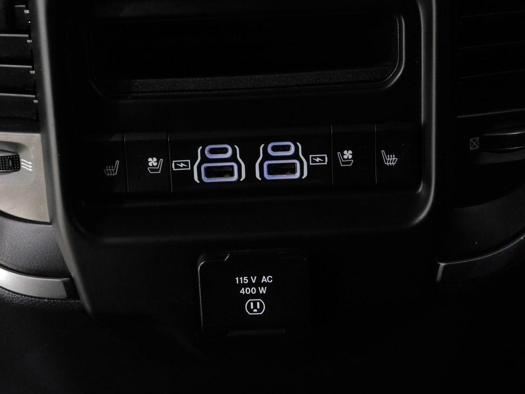 RAM 1500 Limited Crew Cab SWB 4WD 2022