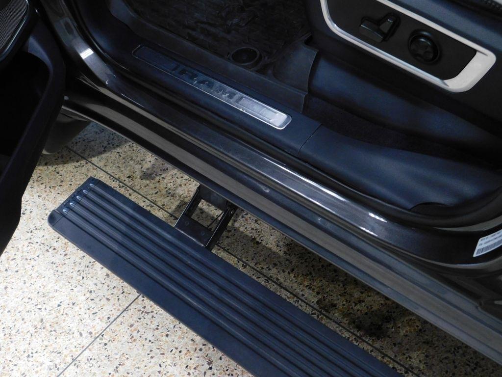 RAM 1500 Limited Crew Cab SWB 4WD 2022