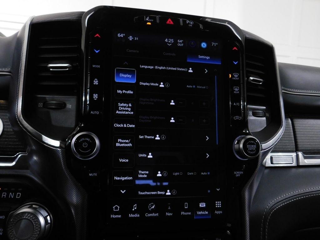 RAM 1500 Limited Crew Cab SWB 4WD 2022