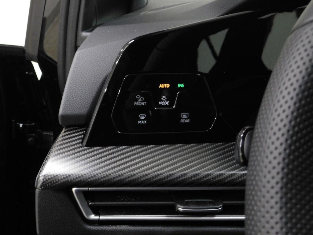 Volkswagen Golf R  2026