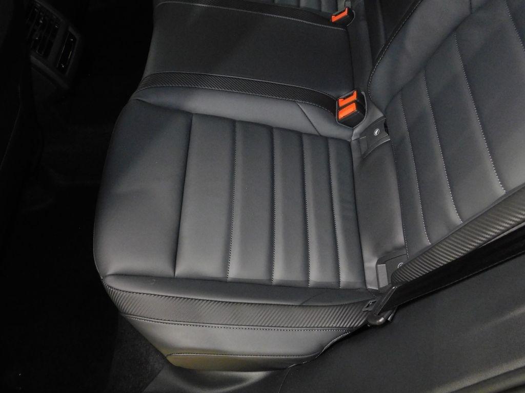 Volkswagen Golf R  2026